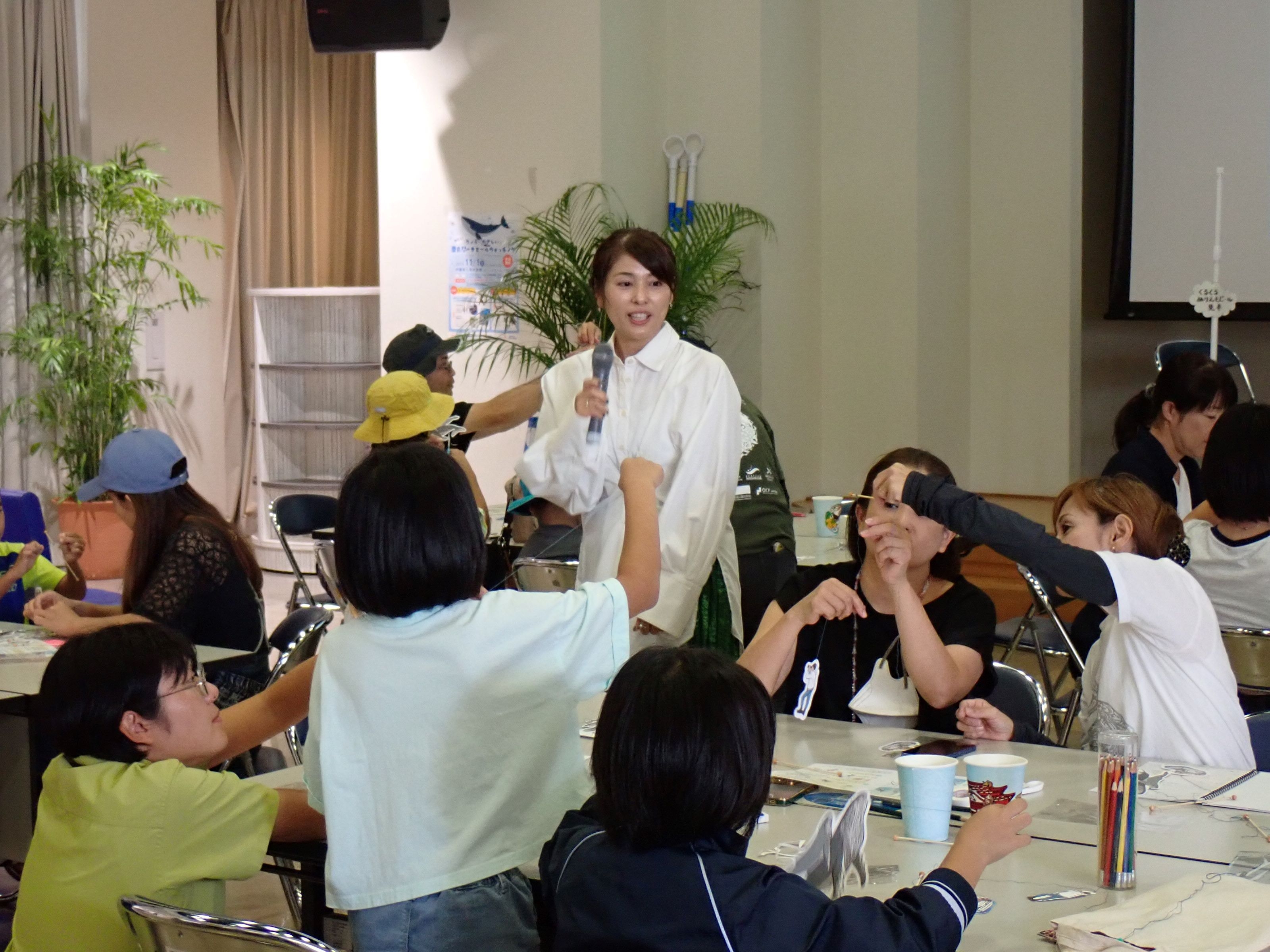 ポイントを説明されるpokkeさんの写真