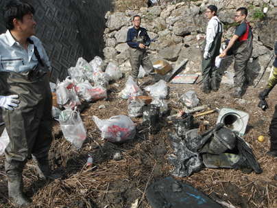 集められたゴミの様子（2015年10月撮影）